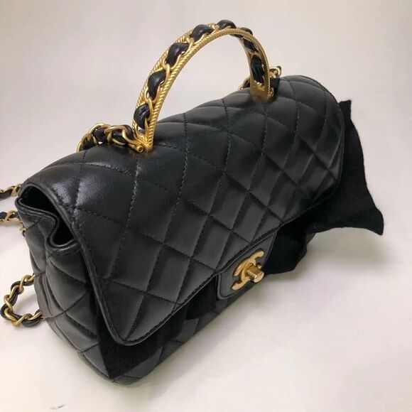 Chanel Women Pre-Loved Bag Very Good Condition - Picture 2 of 9